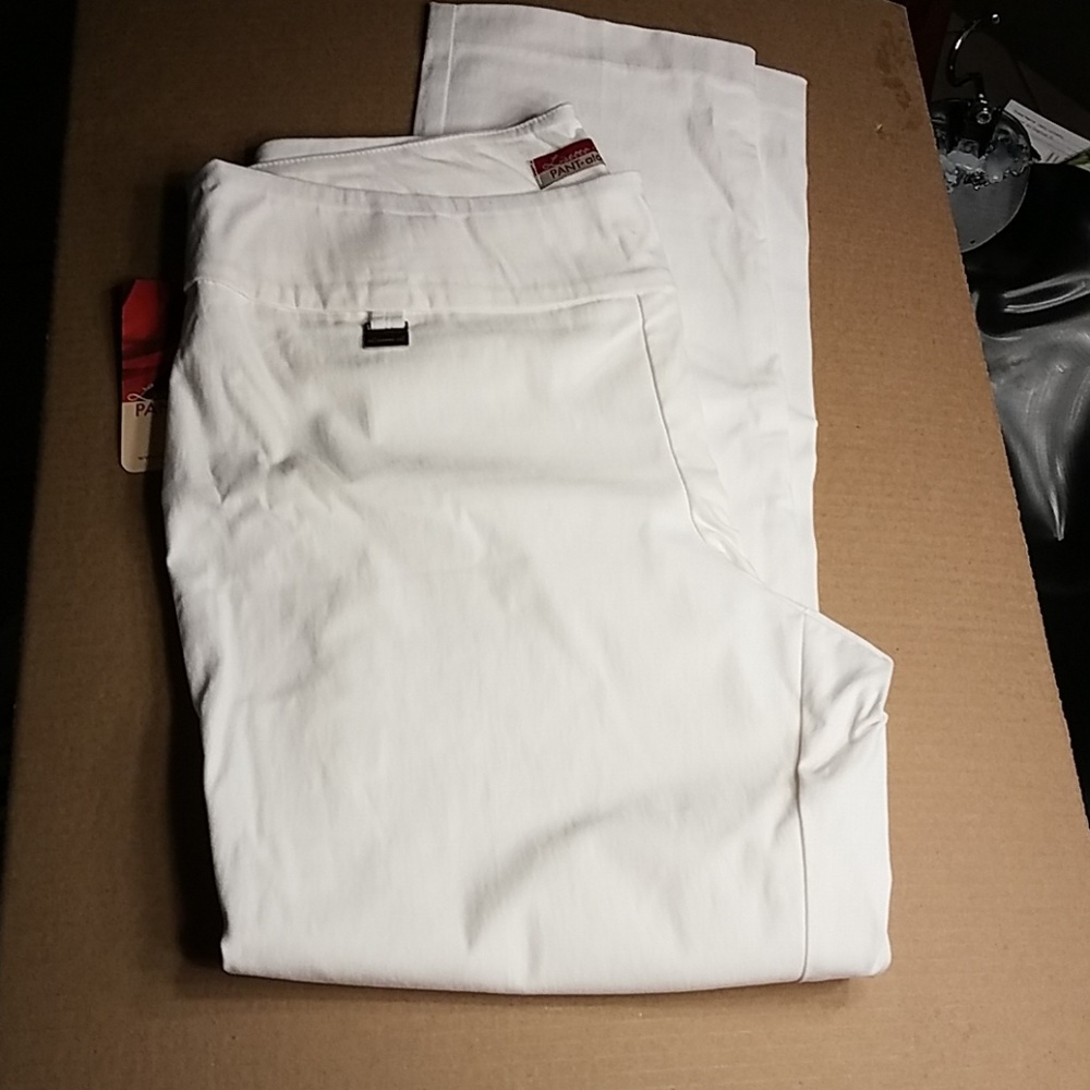 White pantalon pants